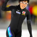 小平奈緒のウェストは何㎝?